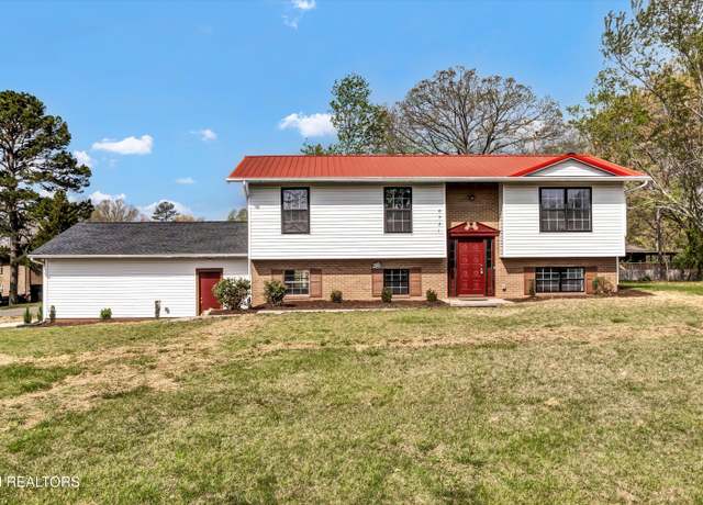 Property at 6721 NW Ellesmere Dr, Knoxville, TN 37921, 5 beds, 3 baths