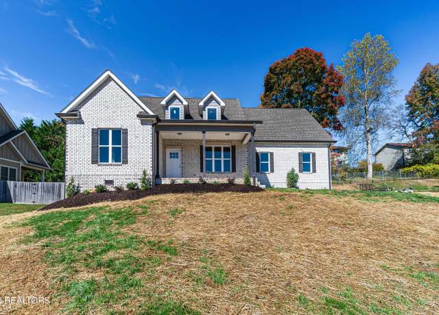 Property at 115 Crossroads Blvd, Oak Ridge, TN 37830, 3 beds, 2.5 baths