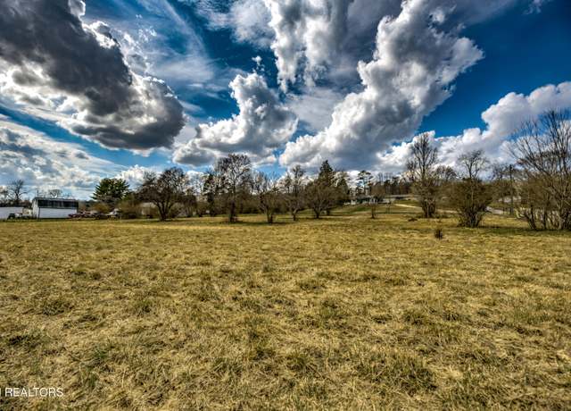 Property at 3275 W Wolf Valley Rd, Clinton, TN 37716