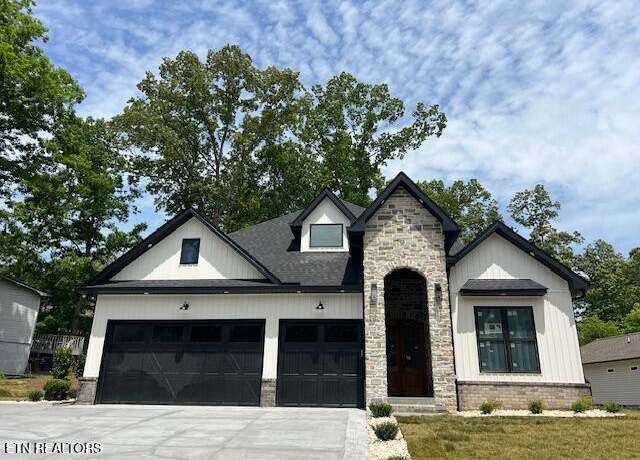 Property at 320 Oostanali Cir, Loudon, TN 37774, 3 beds, 3 baths