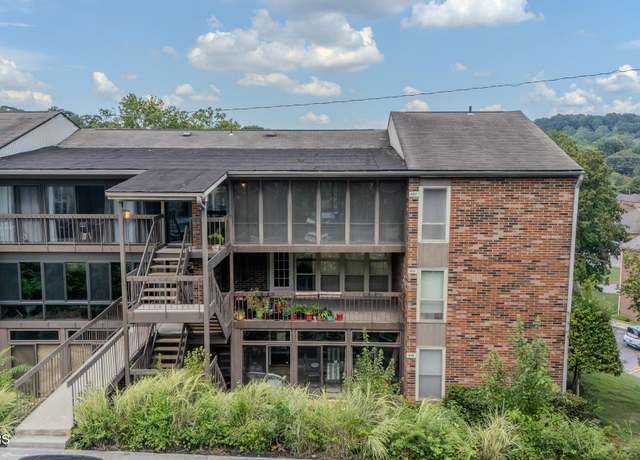 Property at 452 Dublin Dr, Knoxville, TN 37923, 2 beds, 2 baths