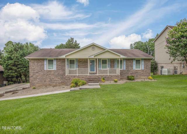 Property at 4400 Foothills Dr, Knoxville, TN 37938, 3 beds, 3 baths