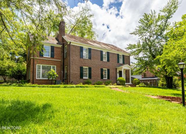 Property at 3800 Glenfield Dr, Knoxville, TN 37919, 4 beds, 4 baths