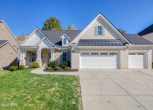 Property at 1842 English Ivy Ln, Knoxville, TN 37932, 3 beds, 3 baths