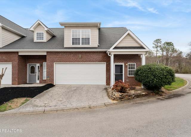 Property at 672 Yorkland Way, Knoxville, TN 37923, 3 beds, 2.5 baths