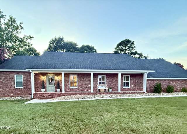 Property at 11145 Windward Dr, Farragut, TN 37934, 4 beds, 3.5 baths