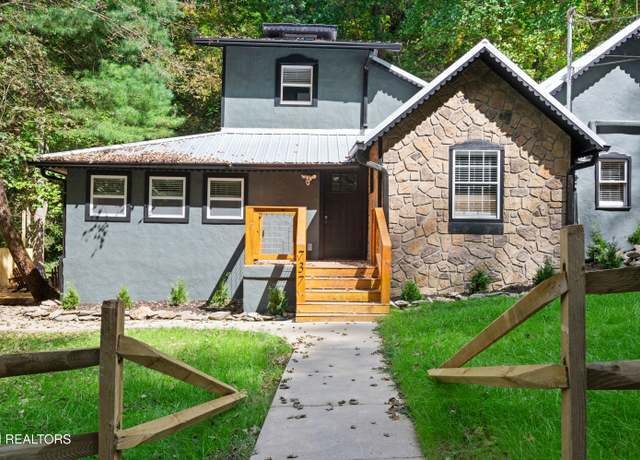 Property at 737 Waterfall View Ln, Sevierville, TN 37876, 5 beds, 4 baths