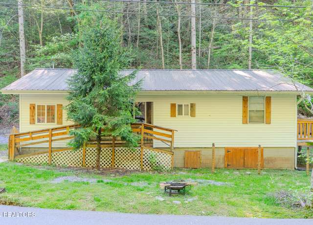 Property at 250 Cartertown Rd, Gatlinburg, TN 37738, 2 beds, 1 bath