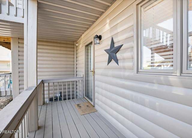 Property at 470 Deerfield Landing Way Unit 6C, Lafollette, TN 37766, 2 beds, 2.5 baths