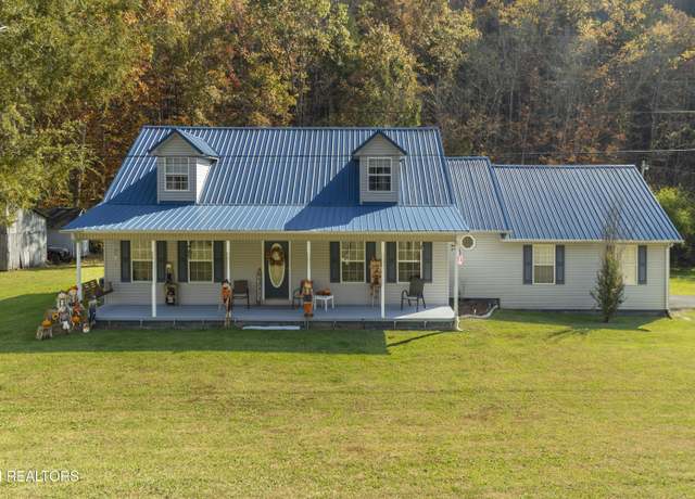 Property at 238 Dry Valley Rd, Thorn Hill, TN 37881, 4 beds, 3 baths