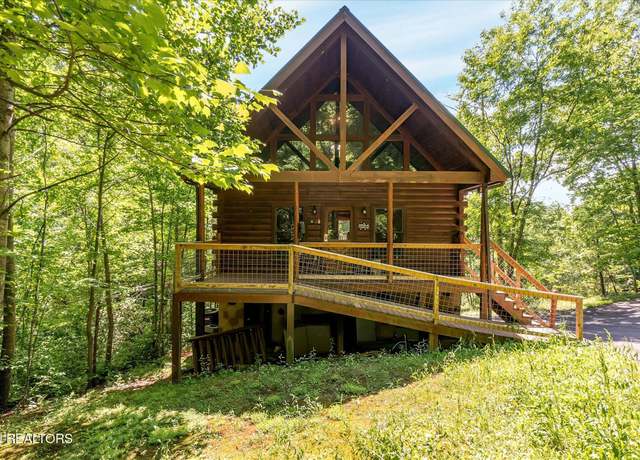 Property at 1521 Silver Poplar Ln, Sevierville, TN 37876, 2 beds, 2 baths