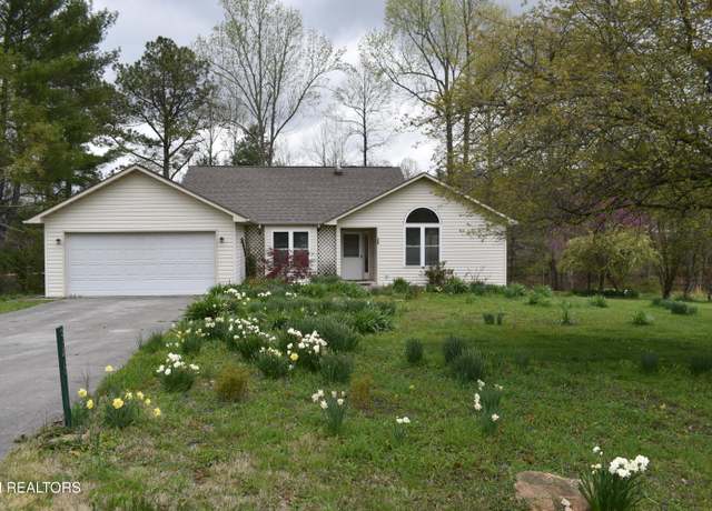 Property at 348 Yonside Dr, Sparta, TN 38583, 2 beds, 2 baths