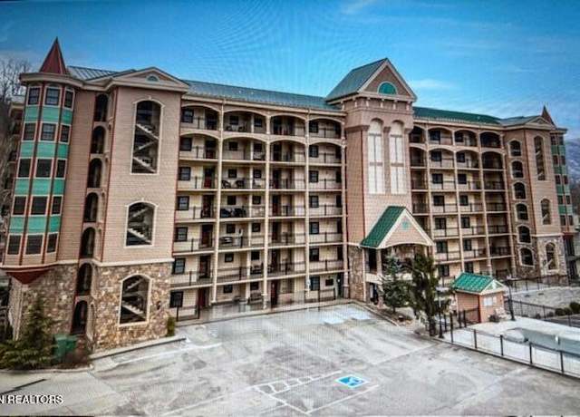 Property at 210 Roaring Fork Rd Ste 204, Gatlinburg, TN 37738, 2 beds, 2 baths