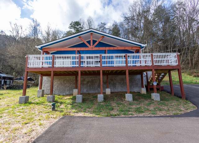 Property at 3622 Pittman Center Rd, Sevierville, TN 37876, 1 bed, 1.5 baths