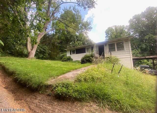 Property at 11756 Black Rd, Knoxville, TN 37932, 3 beds, 1 bath
