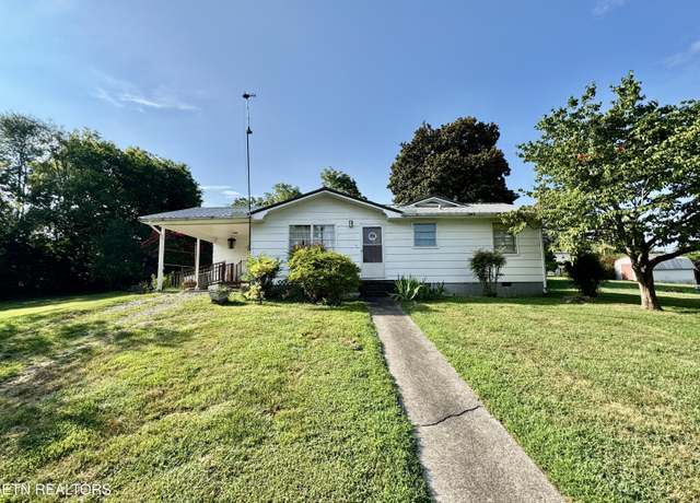 Property at 206 Hickory Ln, Sweetwater, TN 37874, 3 beds, 1.5 baths