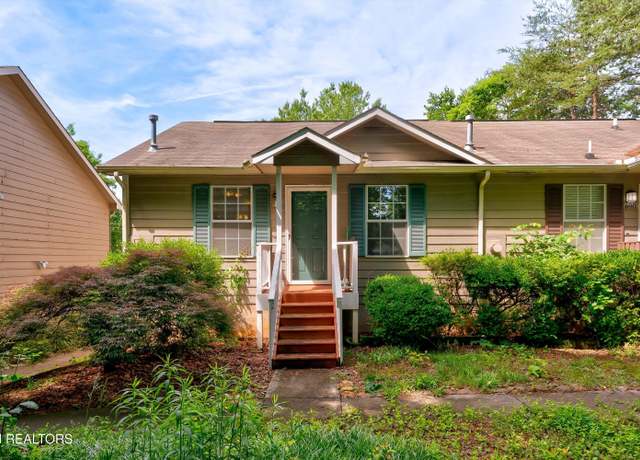 Property at 692 Shadywood Ln, Knoxville, TN 37923, 2 beds, 2 baths