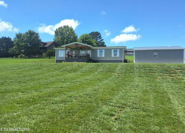 Property at 1748 Circle Lake Drive Dr, Dandridge, TN 37725, 3 beds, 2 baths