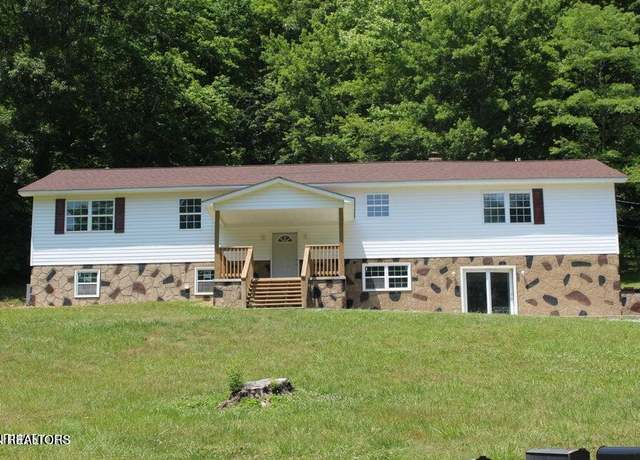 Property at 2915 Flat Hollow Rd, Speedwell, TN 37870, 4 beds, 2.5 baths