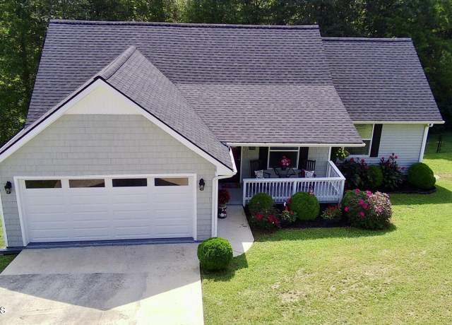 Property at 323 Wilson Hurst St, Tazewell, TN 37879, 3 beds, 2 baths