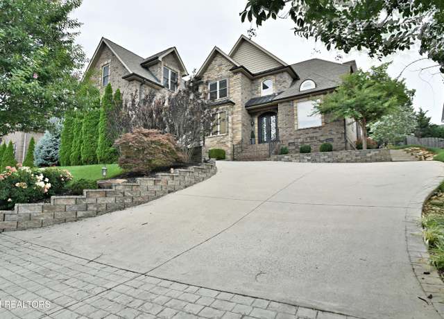 Property at 11957 Lakehurst Ln, Knoxville, TN 37934, 4 beds, 3.5 baths