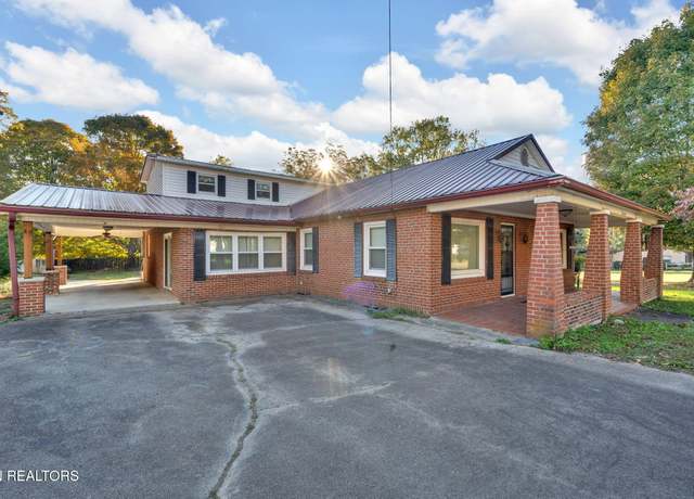 Property at 30 Spring Garden Ave, Englewood, TN 37329, 3 beds, 3.5 baths