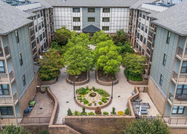 Property at 445 W Blount Ave #428, Knoxville, TN 37920, 2 beds, 2 baths