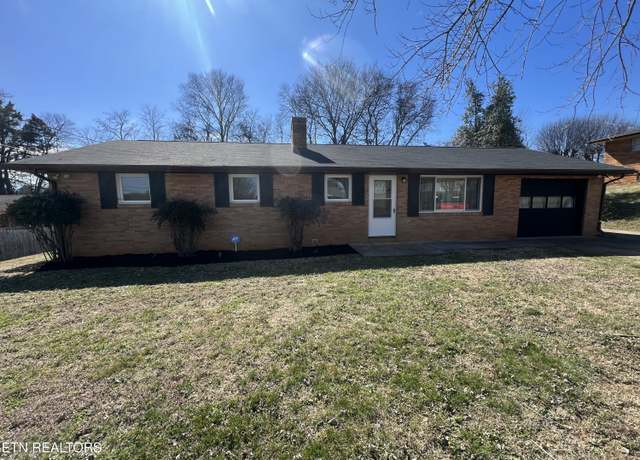 Property at 215 Pocahontas St, Newport, TN 37821, 3 beds, 1 bath