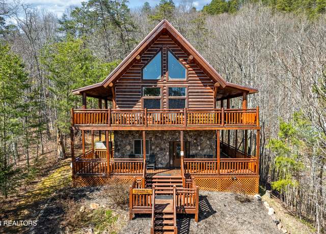 Property at 2971 Drue Fox Way, Sevierville, TN 37862, 3 beds, 3 baths