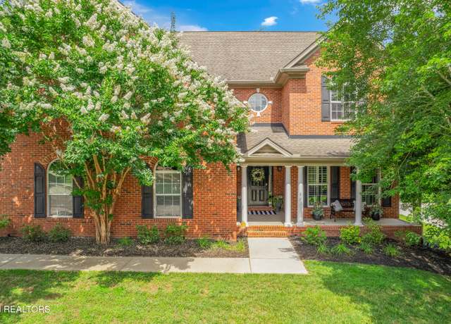 Property at 920 Andover View Ln, Knoxville, TN 37922, 5 beds, 3.5 baths
