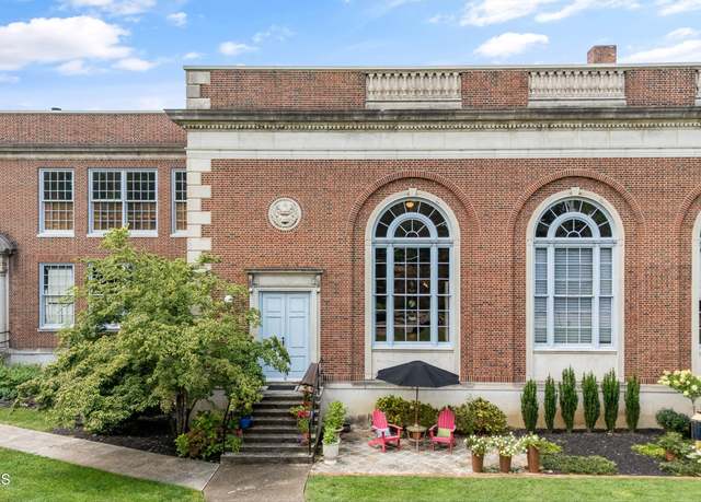 Property at 523 N Bertrand St #208, Knoxville, TN 37917, 2 beds, 2.5 baths