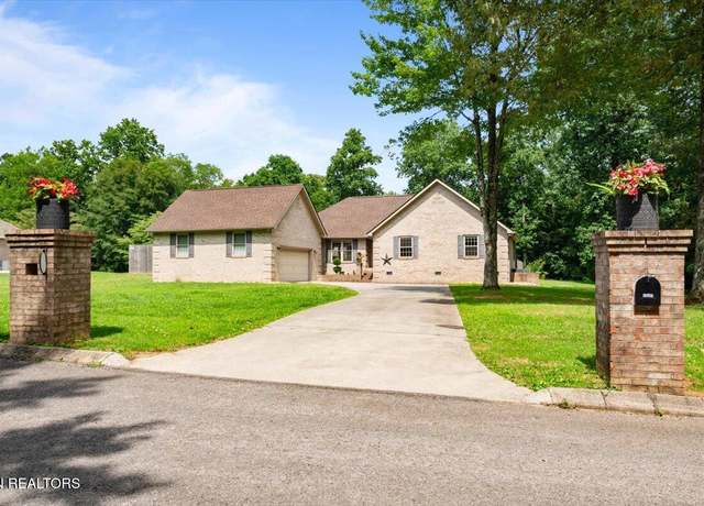 Property at 252 Quail Hollow Ln, Clinton, TN 37716, 3 beds, 2.5 baths