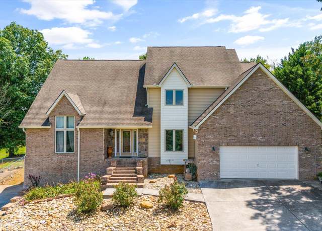 Property at 219 Sullivan, Dandridge, TN 37725, 3 beds, 3.5 baths