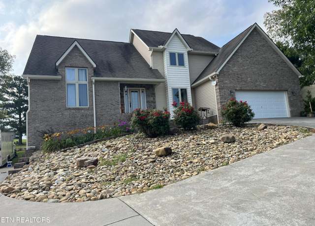 Property at 219 Sullivan, Dandridge, TN 37725, 3 beds, 3.5 baths