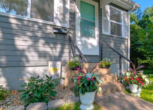 Property at 1334 Remsen St, Alcoa, TN 37701, 3 beds, 2 baths