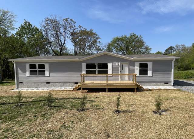 Property at 1525 Sweetwater Vonore Rd, Sweetwater, TN 37874, 3 beds, 2 baths