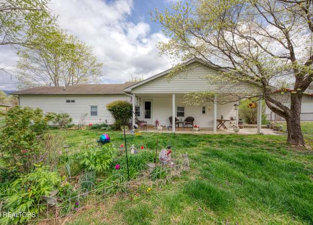 Property at 219 Davis Rd, Lafollette, TN 37766, 3 beds, 2 baths
