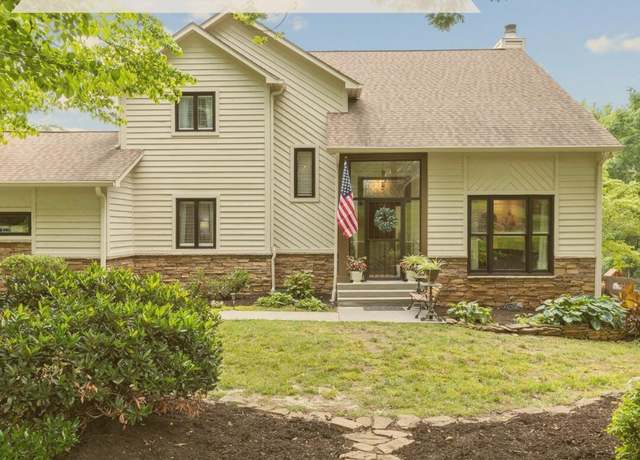 Property at 12771 Tanglewood Dr, Knoxville, TN 37922, 3 beds, 4.5 baths