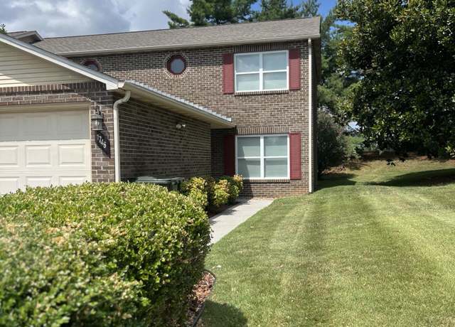 Property at 1746 William Blount Dr, Maryville, TN 37801, 2 beds, 1.5 baths