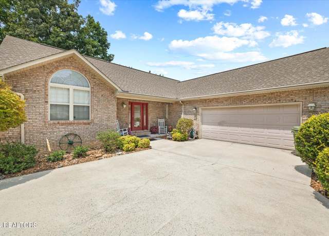 Property at 5033 Atoka Ln, Crossville, TN 38572, 2 beds, 3 baths