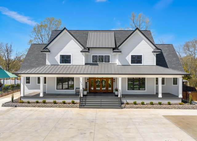 Property at 196 Lakeview Cove Dr, Loudon, TN 37774, 3 beds, 4.5 baths