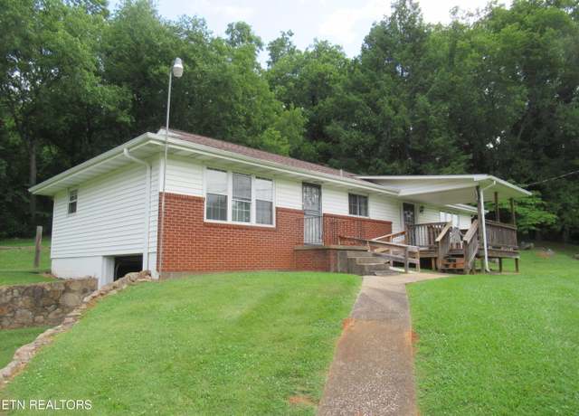 Property at 1008 Boyds Creek Hwy, Seymour, TN 37865, 3 beds, 1.5 baths