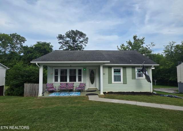 Property at 1306 E Moody Ave, Knoxville, TN 37920, 3 beds, 2 baths