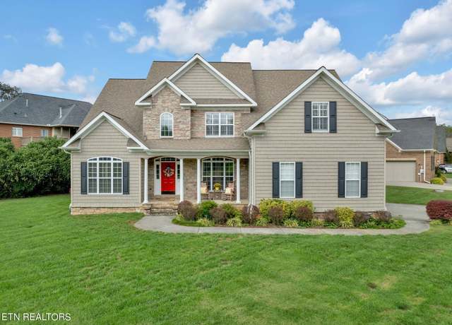 Property at 424 Ross Springs Dr, Maryville, TN 37803, 5 beds, 3.5 baths