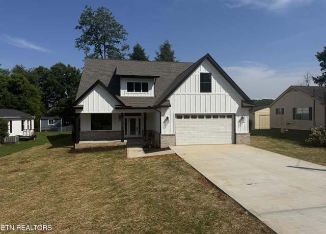 Property at 1212 Redwood Ave, Maryville, TN 37803, 4 beds, 3 baths
