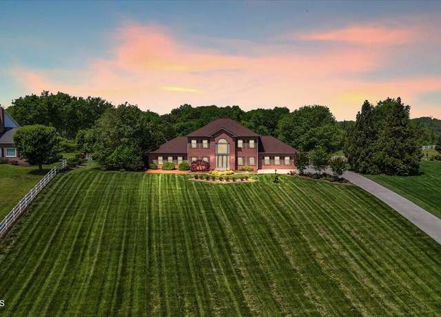 Property at 4540 Scenic Point Dr, Louisville, TN 37777, 5 beds, 4.5 baths