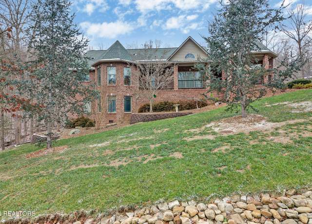 Property at 48 Kingsbury Cir, Fairfield Glade, TN 38558, 4 beds, 2.5 baths