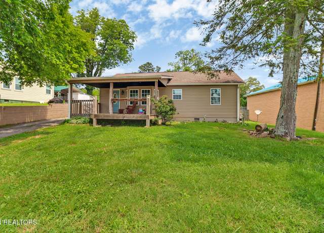 Property at 608 W Spring St, Kingston, TN 37763, 3 beds, 3 baths