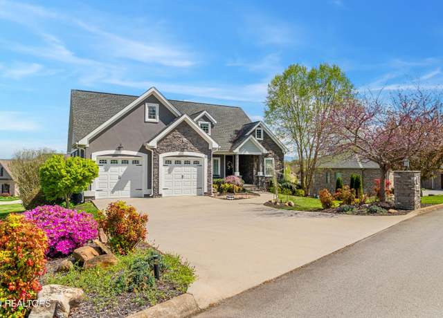 Property at 129 White Hawk Dr, Vonore, TN 37885, 4 beds, 4 baths