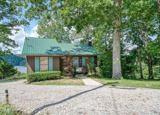Property at 108 Lakeview Spur, Byrdstown, TN 38549, 3 beds, 2 baths